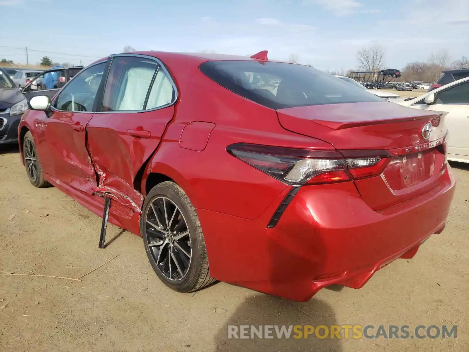 3 Photograph of a damaged car 4T1G11AK5MU404889 TOYOTA CAMRY 2021