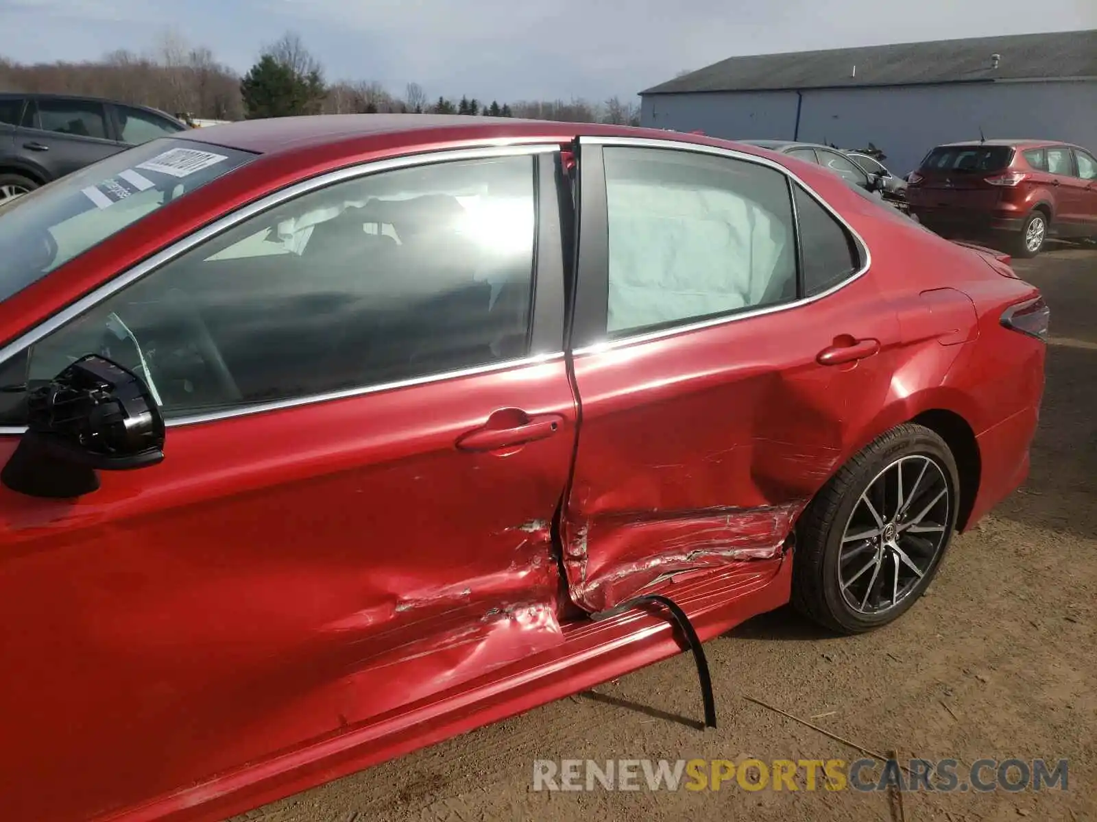 9 Photograph of a damaged car 4T1G11AK5MU404889 TOYOTA CAMRY 2021