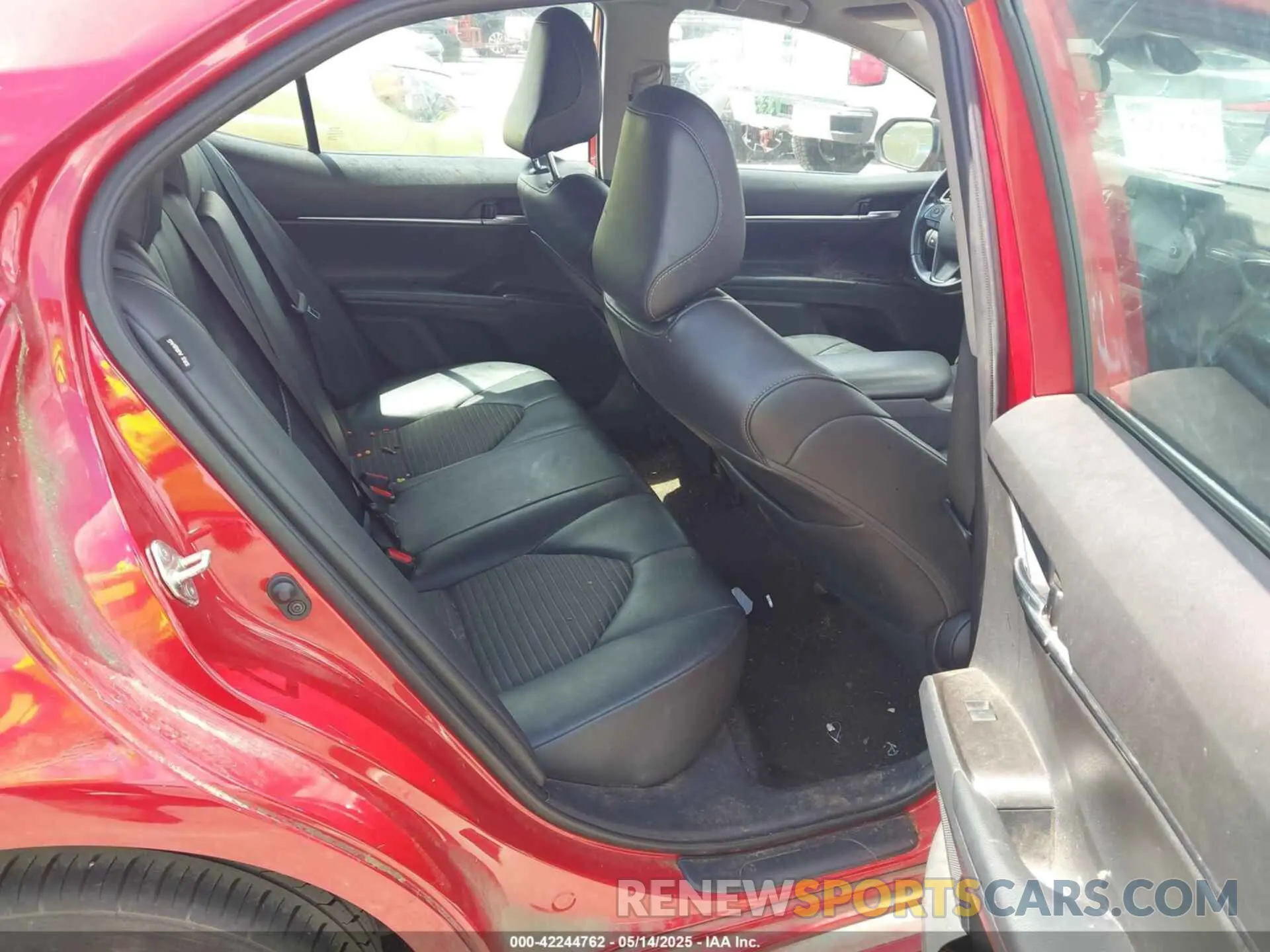 8 Photograph of a damaged car 4T1G11AK5MU407274 TOYOTA CAMRY 2021