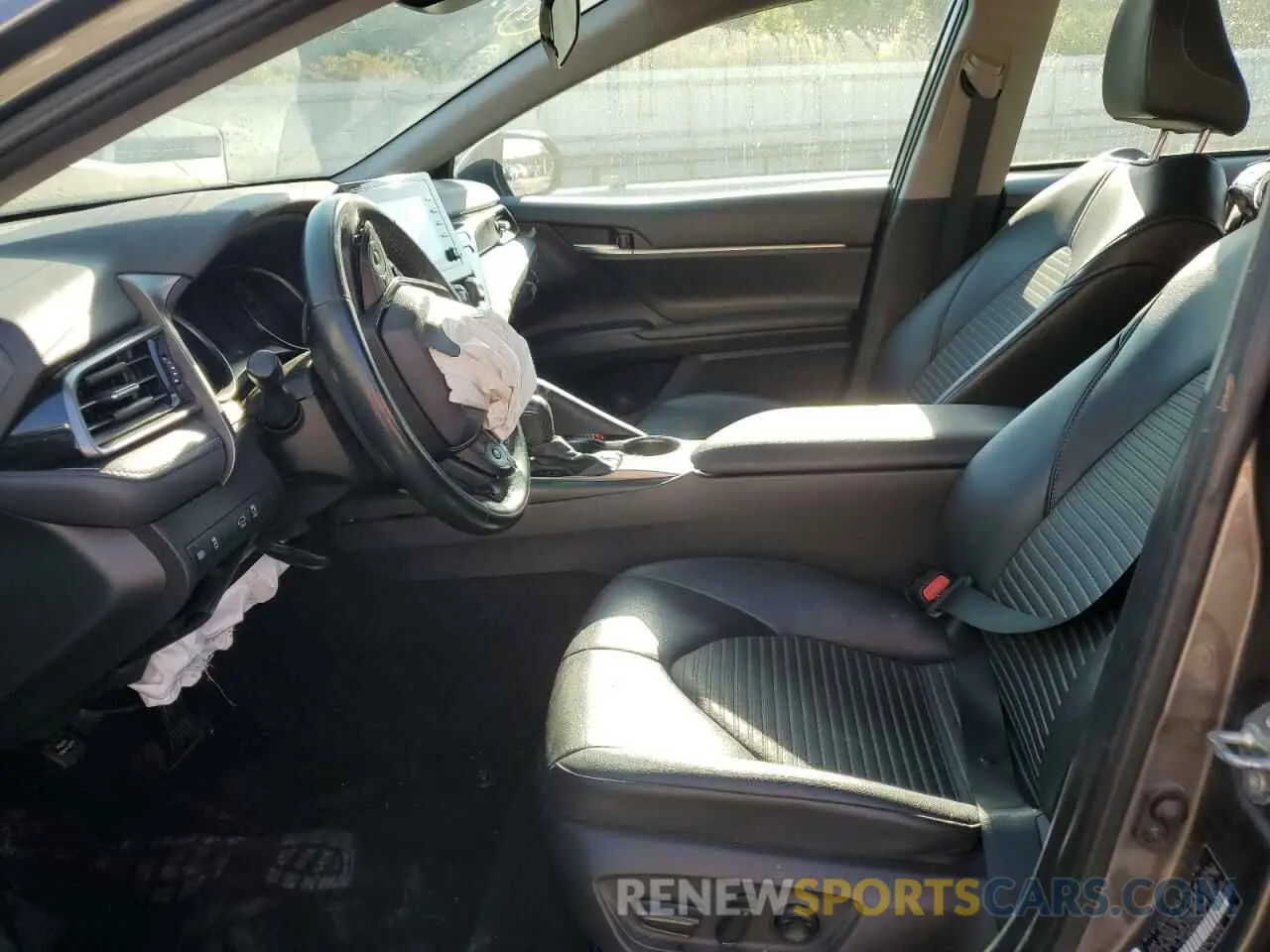 7 Photograph of a damaged car 4T1G11AK5MU407811 TOYOTA CAMRY 2021