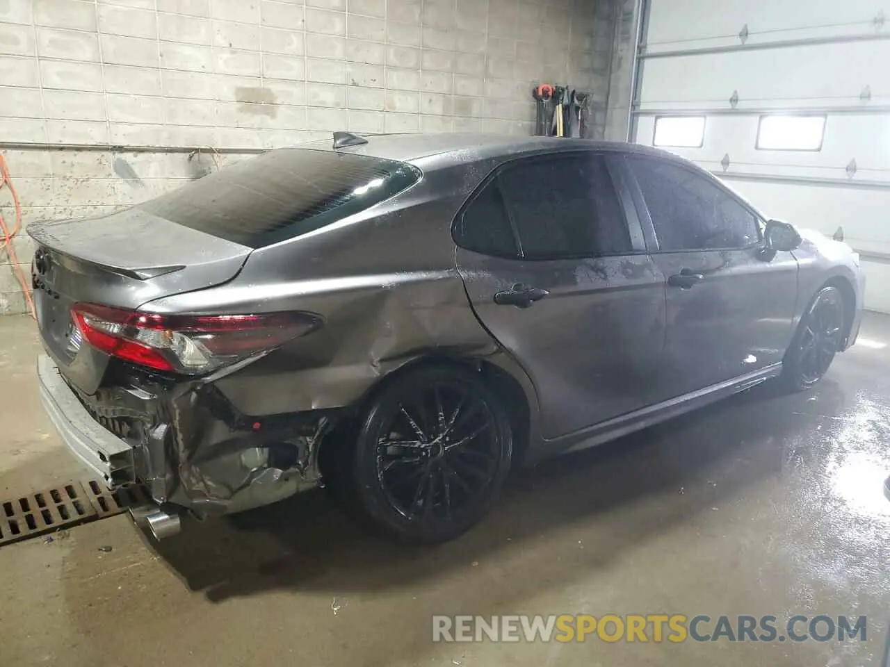 3 Photograph of a damaged car 4T1G11AK5MU414483 TOYOTA CAMRY 2021