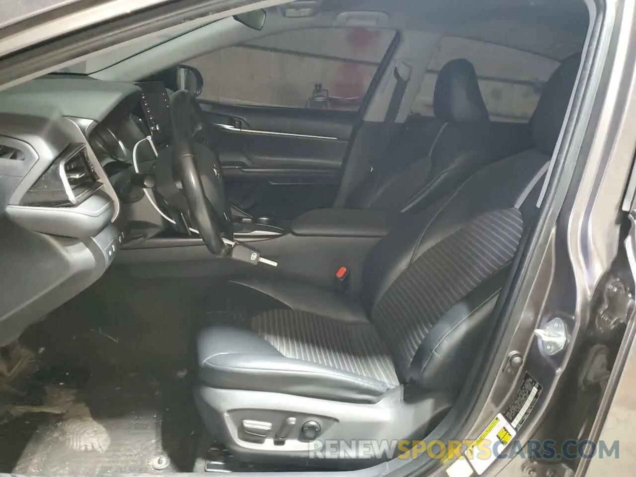 7 Photograph of a damaged car 4T1G11AK5MU414483 TOYOTA CAMRY 2021