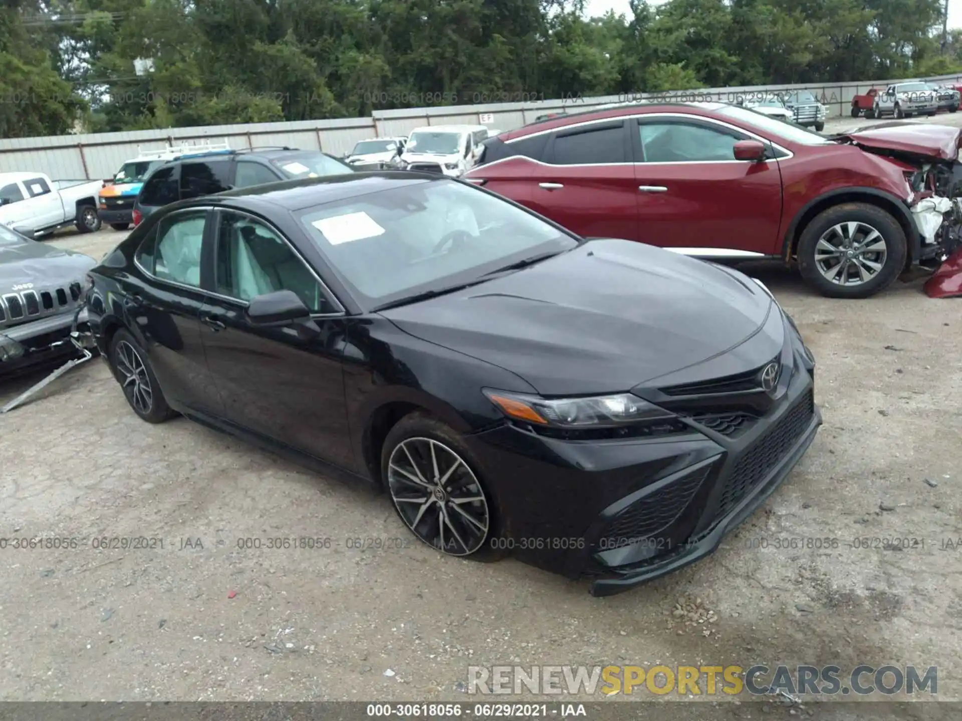 1 Photograph of a damaged car 4T1G11AK5MU415147 TOYOTA CAMRY 2021