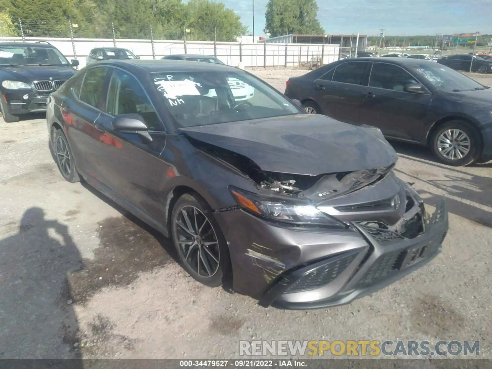 1 Photograph of a damaged car 4T1G11AK5MU415407 TOYOTA CAMRY 2021