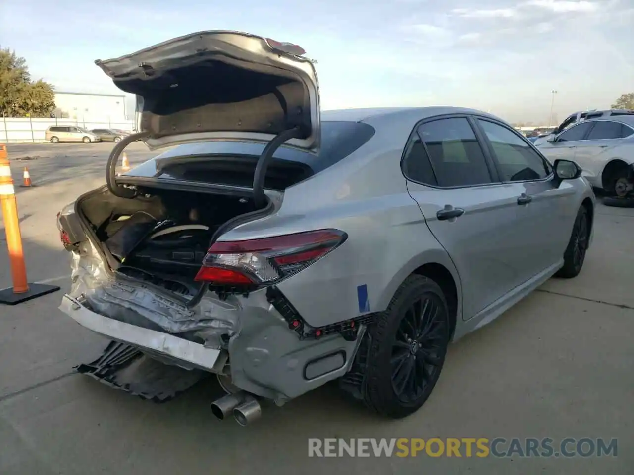 4 Photograph of a damaged car 4T1G11AK5MU417240 TOYOTA CAMRY 2021