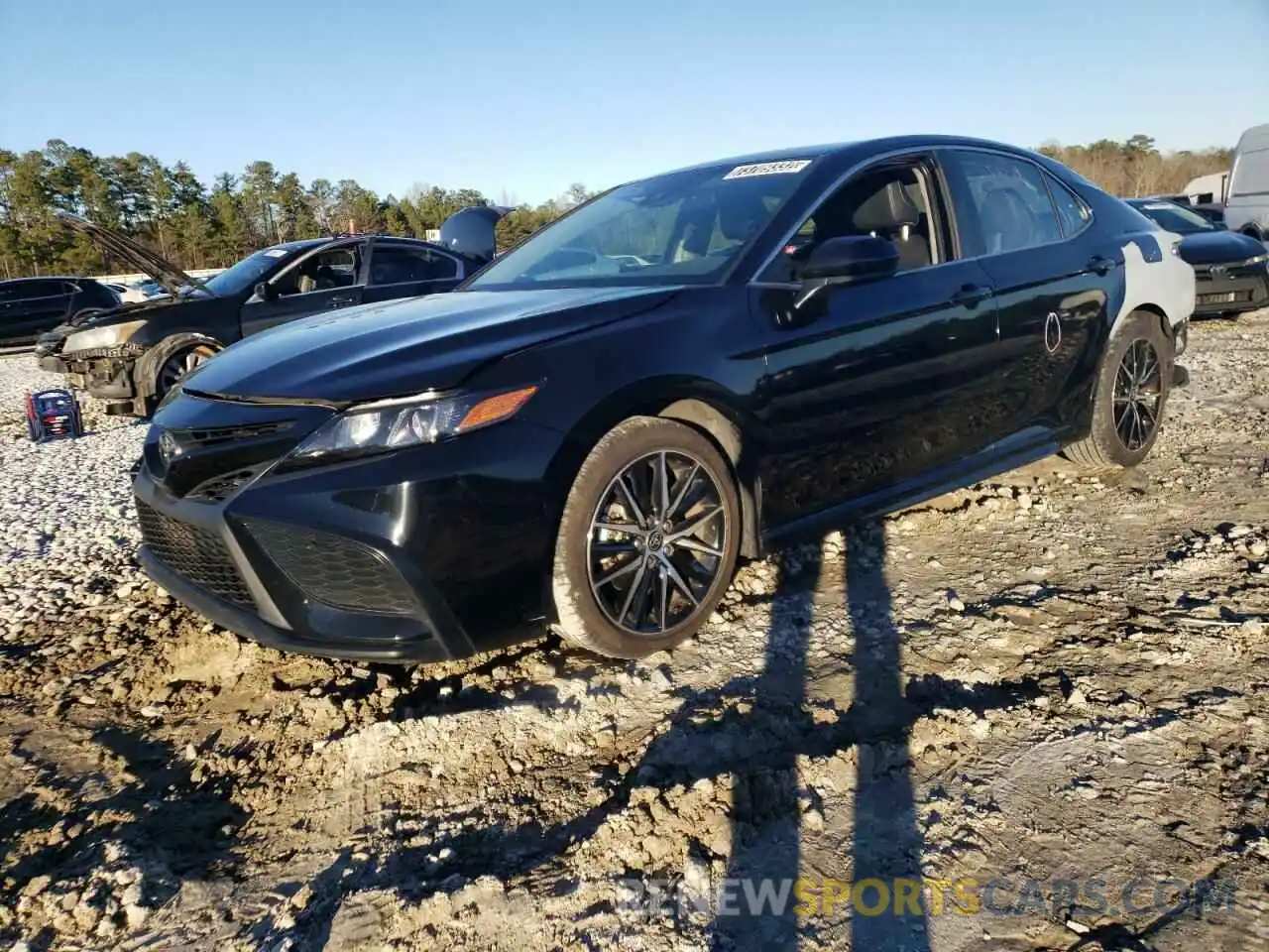 1 Photograph of a damaged car 4T1G11AK5MU417299 TOYOTA CAMRY 2021