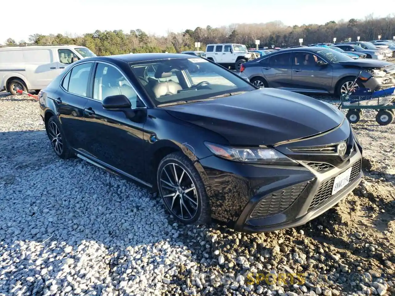 4 Photograph of a damaged car 4T1G11AK5MU417299 TOYOTA CAMRY 2021