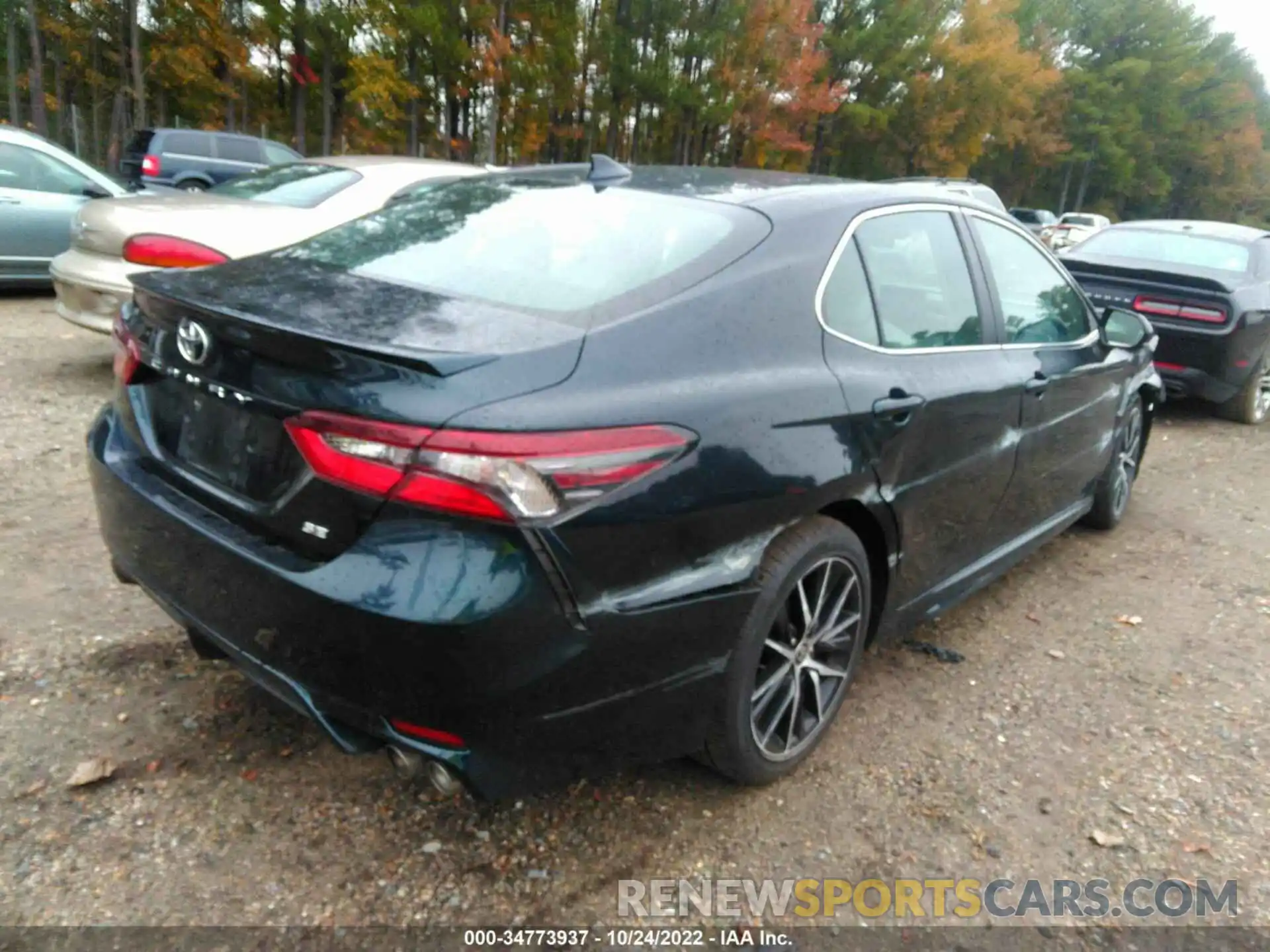 4 Photograph of a damaged car 4T1G11AK5MU418291 TOYOTA CAMRY 2021