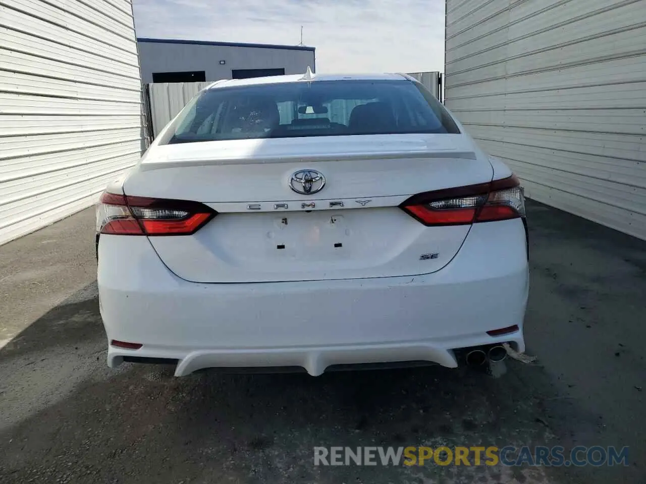 6 Photograph of a damaged car 4T1G11AK5MU426360 TOYOTA CAMRY 2021