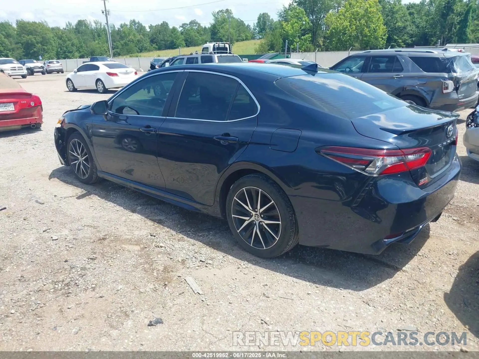 3 Photograph of a damaged car 4T1G11AK5MU431056 TOYOTA CAMRY 2021