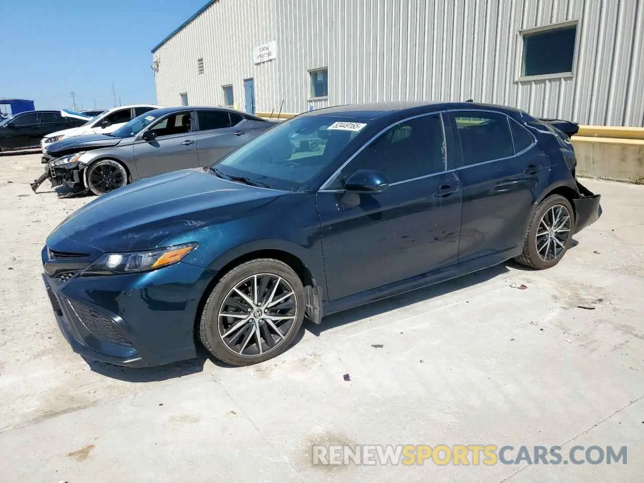 1 Photograph of a damaged car 4T1G11AK5MU431638 TOYOTA CAMRY 2021