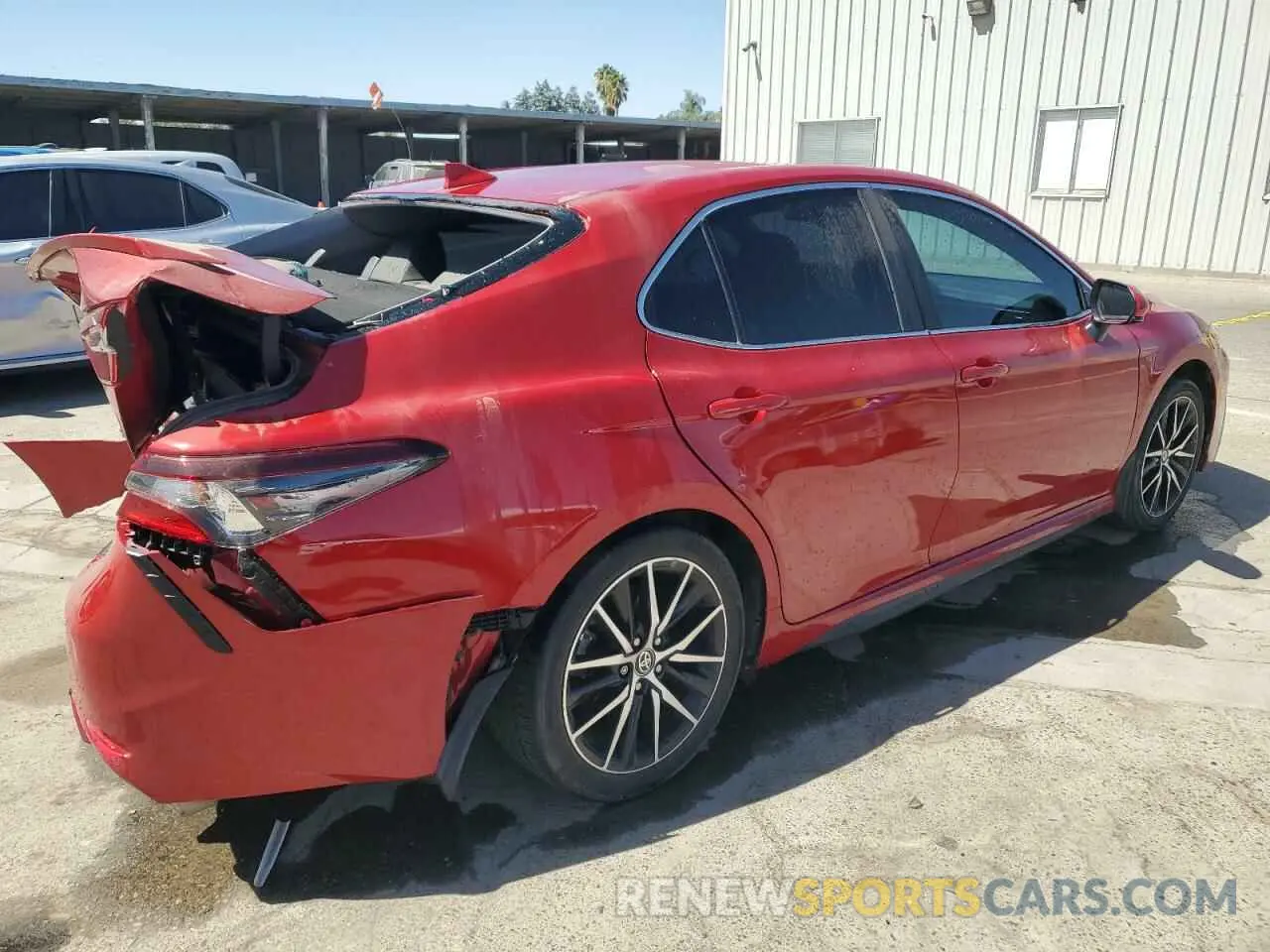 3 Photograph of a damaged car 4T1G11AK5MU434099 TOYOTA CAMRY 2021