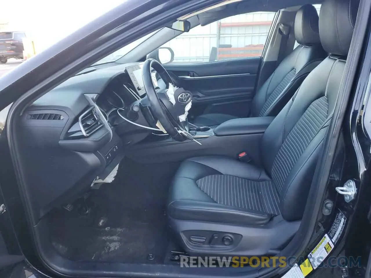 7 Photograph of a damaged car 4T1G11AK5MU438671 TOYOTA CAMRY 2021