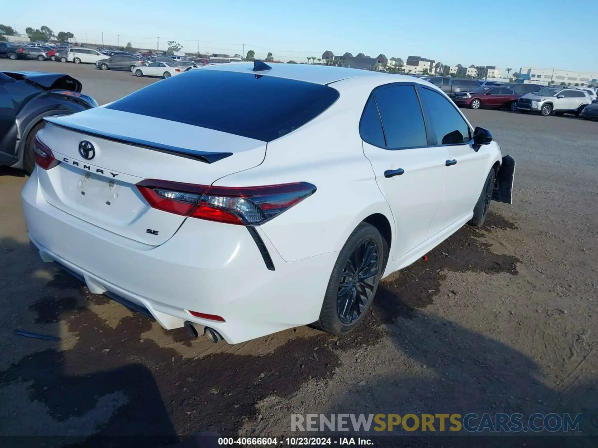 4 Photograph of a damaged car 4T1G11AK5MU441215 TOYOTA CAMRY 2021