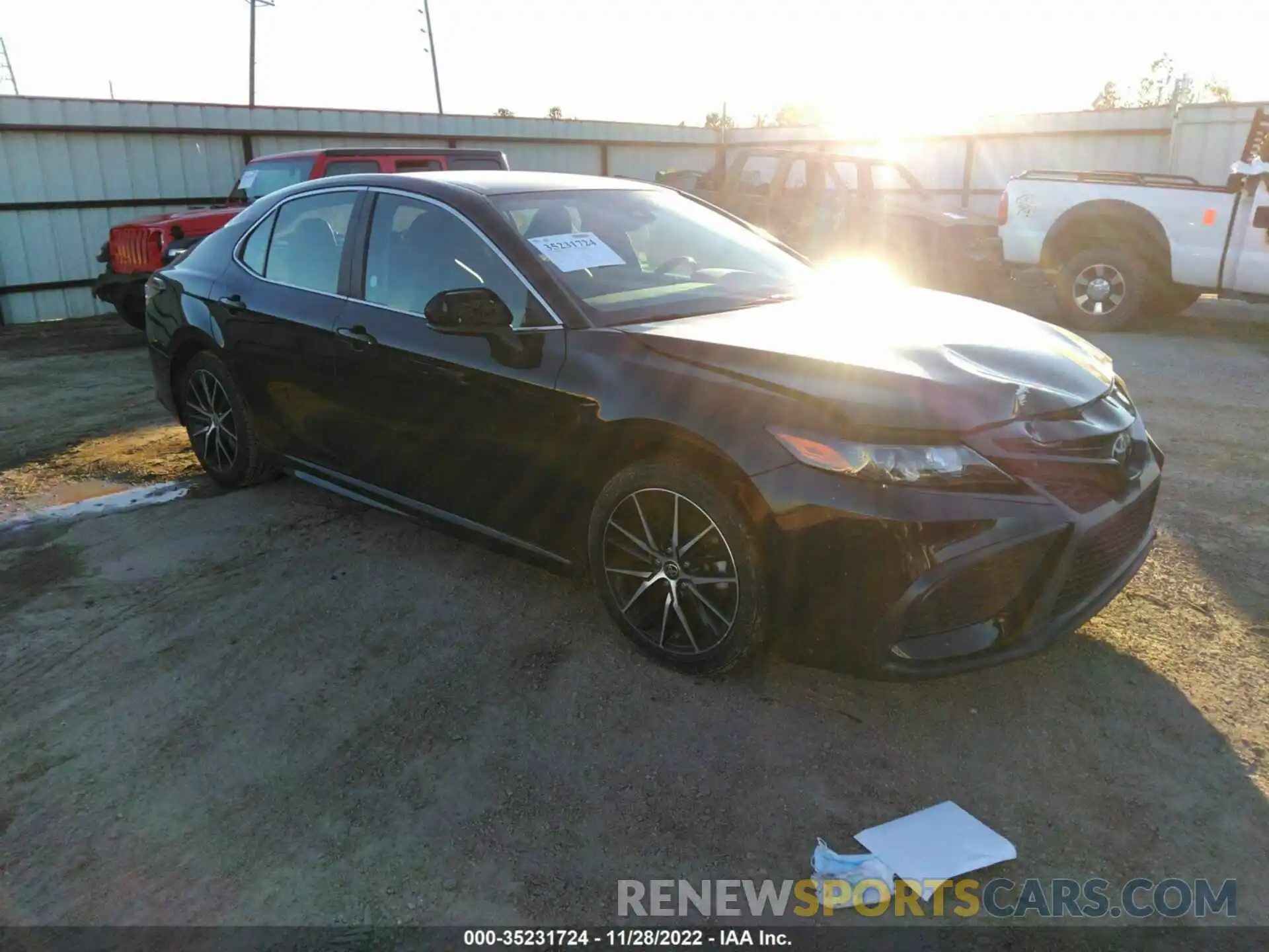 1 Photograph of a damaged car 4T1G11AK5MU441408 TOYOTA CAMRY 2021