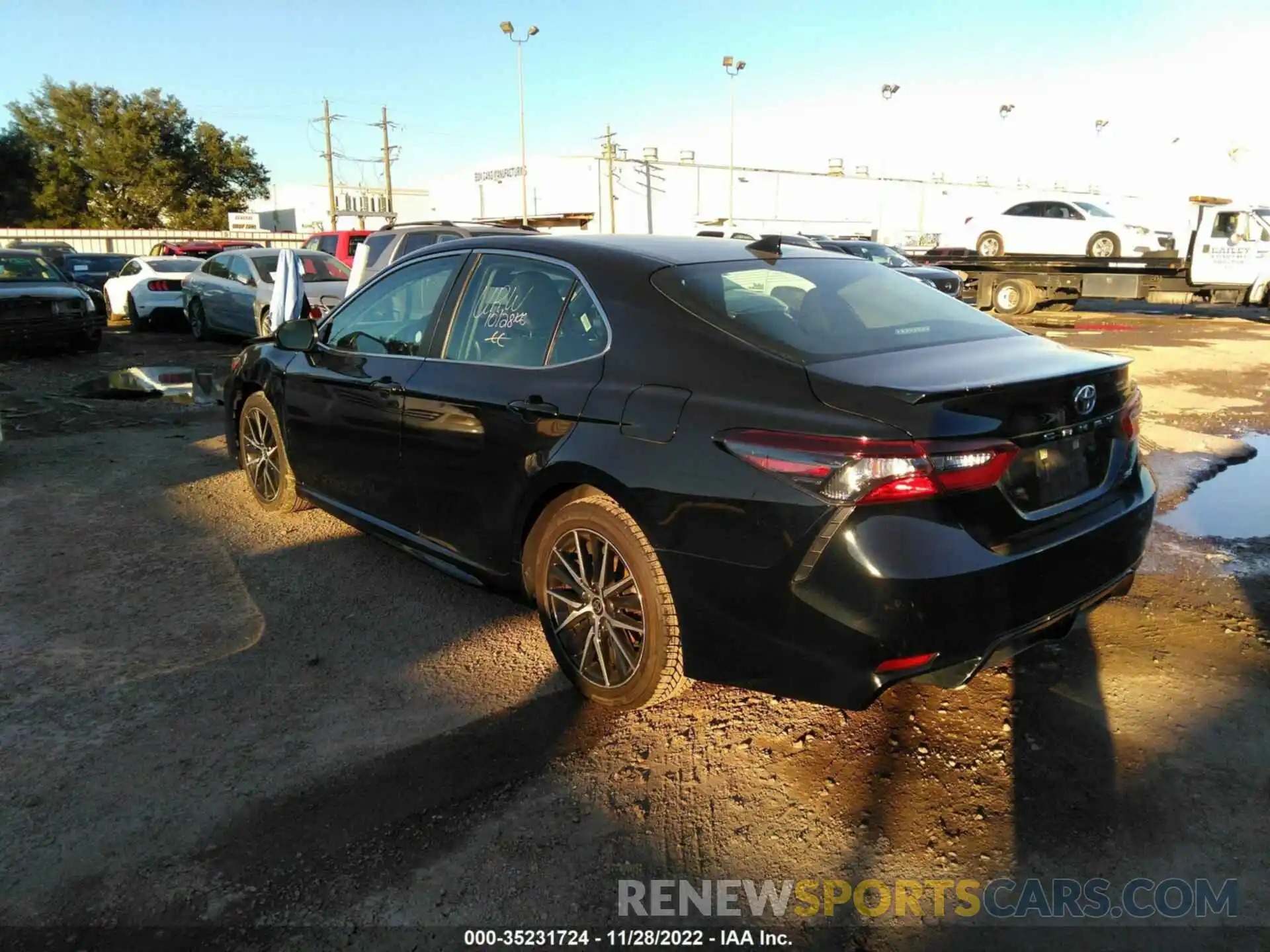 3 Photograph of a damaged car 4T1G11AK5MU441408 TOYOTA CAMRY 2021