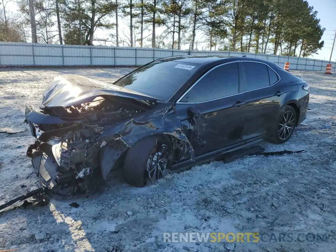 1 Photograph of a damaged car 4T1G11AK5MU443143 TOYOTA CAMRY 2021