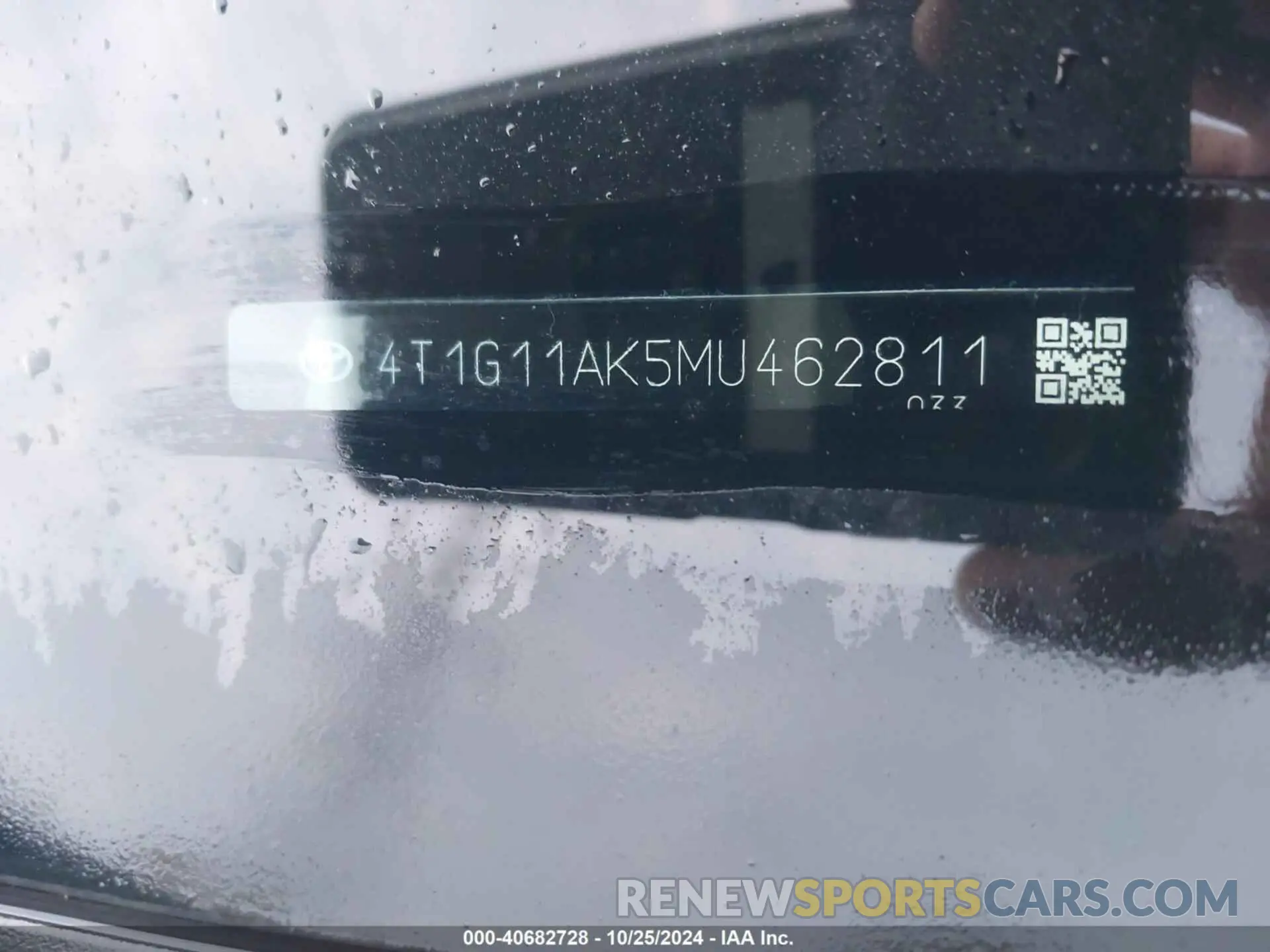 9 Photograph of a damaged car 4T1G11AK5MU462811 TOYOTA CAMRY 2021