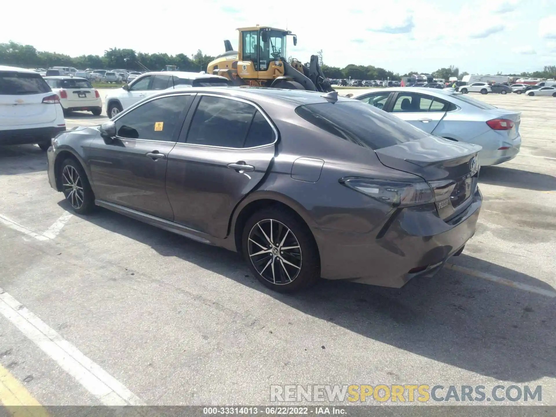 3 Photograph of a damaged car 4T1G11AK5MU472285 TOYOTA CAMRY 2021