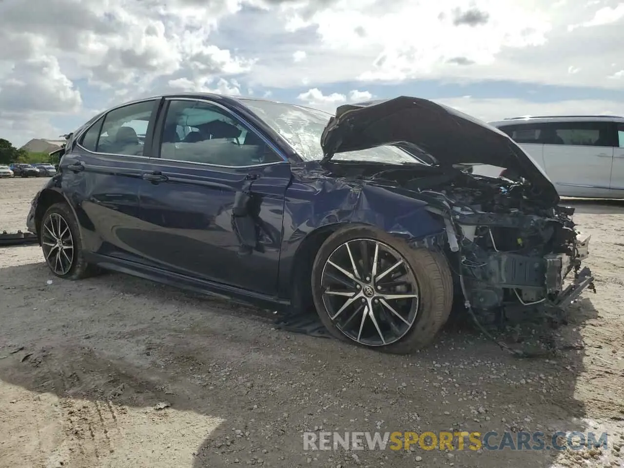 4 Photograph of a damaged car 4T1G11AK5MU481164 TOYOTA CAMRY 2021