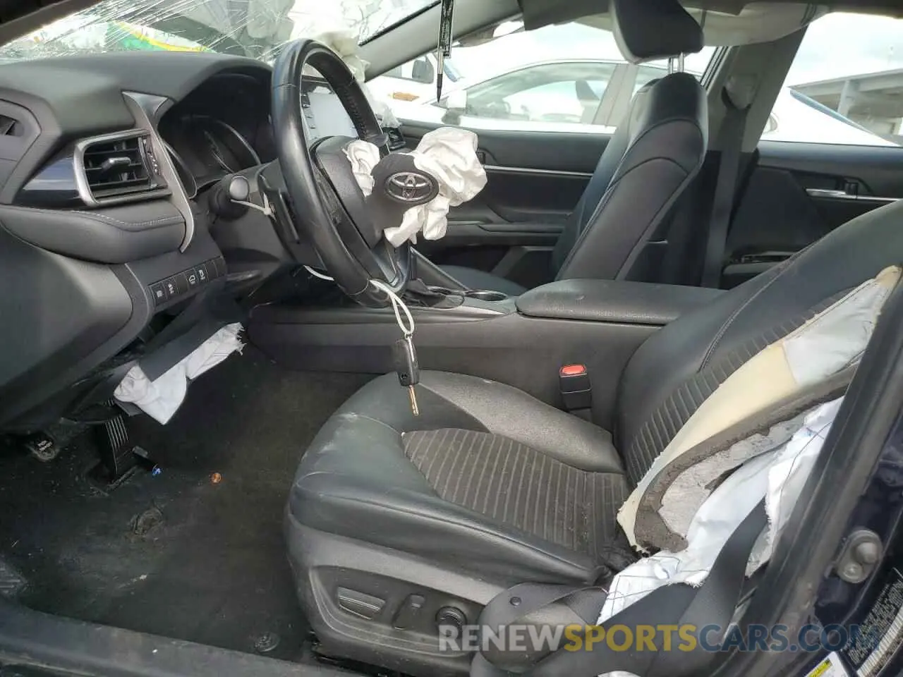 7 Photograph of a damaged car 4T1G11AK5MU481164 TOYOTA CAMRY 2021