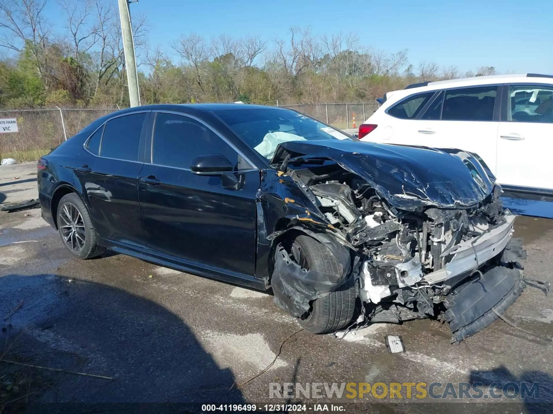 1 Photograph of a damaged car 4T1G11AK5MU487725 TOYOTA CAMRY 2021