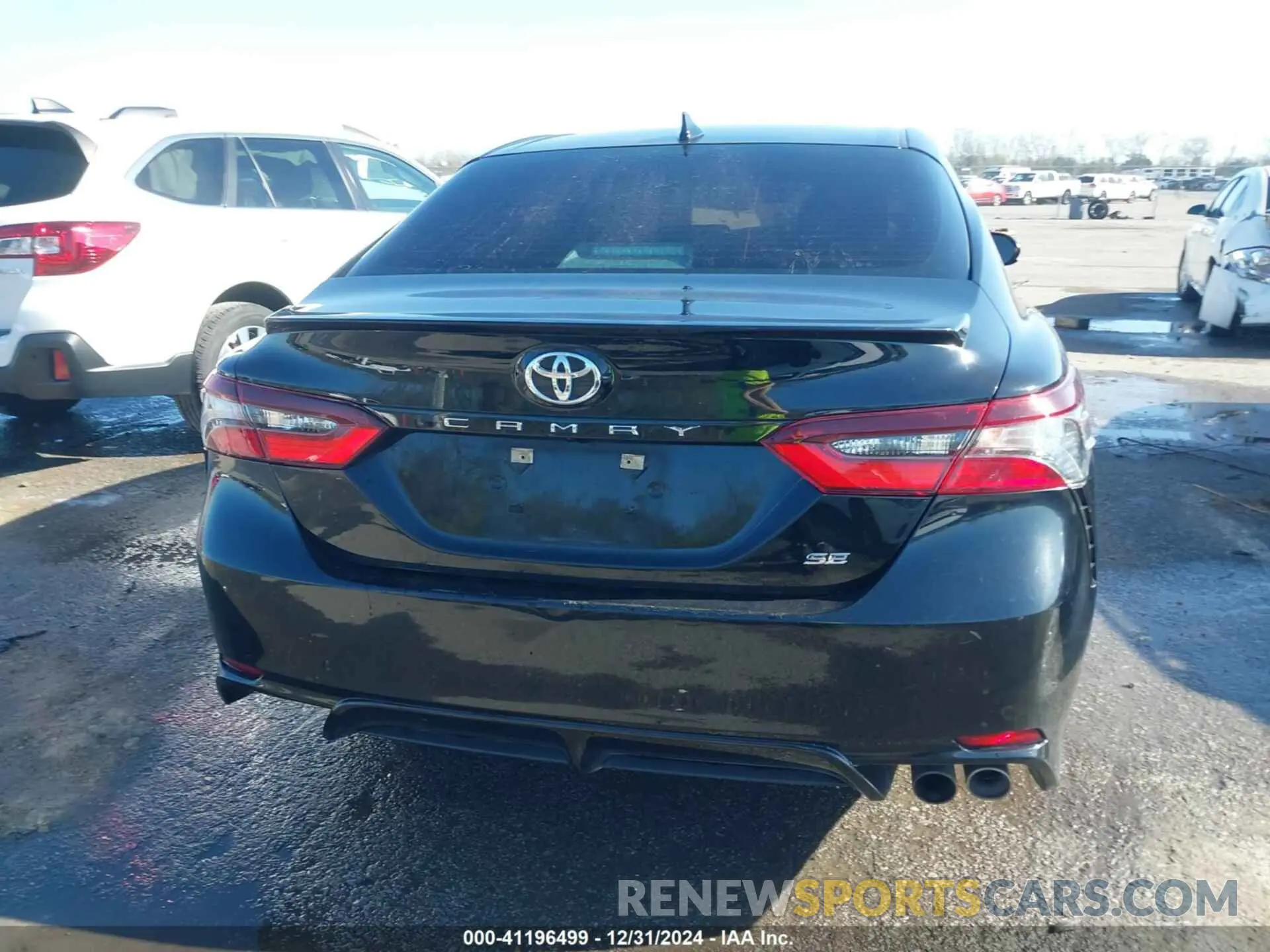 16 Photograph of a damaged car 4T1G11AK5MU487725 TOYOTA CAMRY 2021