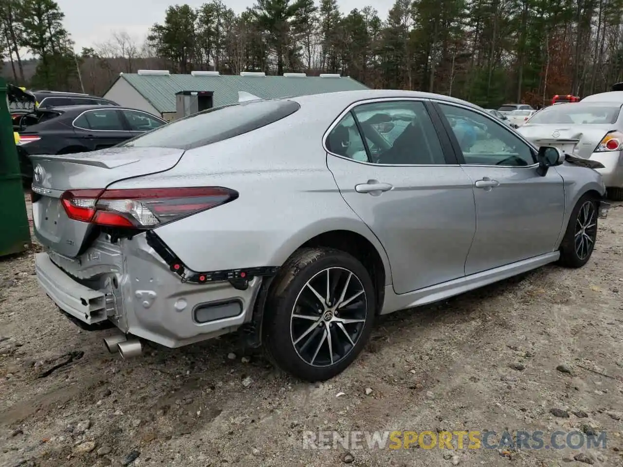 3 Photograph of a damaged car 4T1G11AK5MU512400 TOYOTA CAMRY 2021