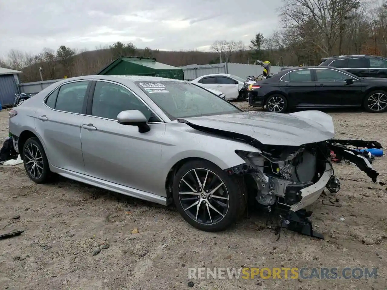 4 Photograph of a damaged car 4T1G11AK5MU512400 TOYOTA CAMRY 2021