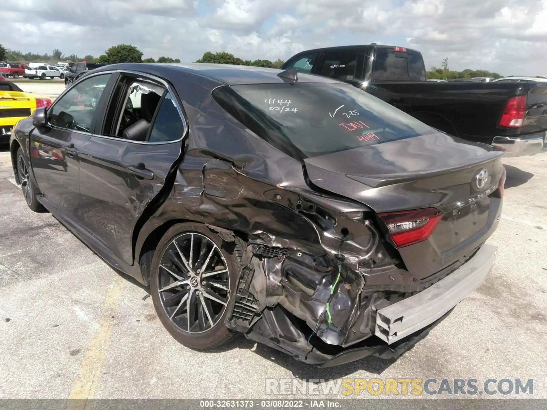 3 Photograph of a damaged car 4T1G11AK5MU518018 TOYOTA CAMRY 2021