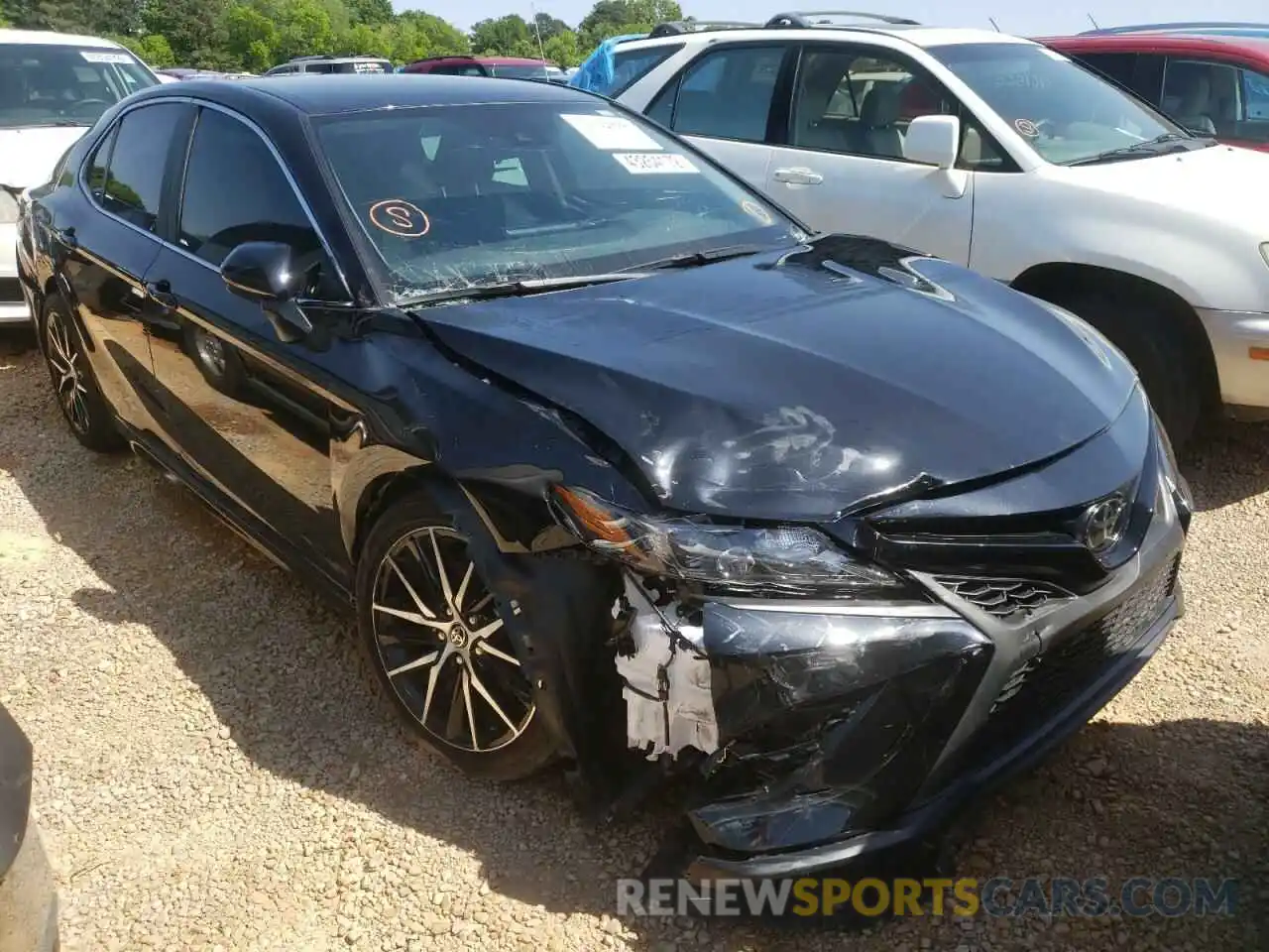 1 Photograph of a damaged car 4T1G11AK5MU530752 TOYOTA CAMRY 2021