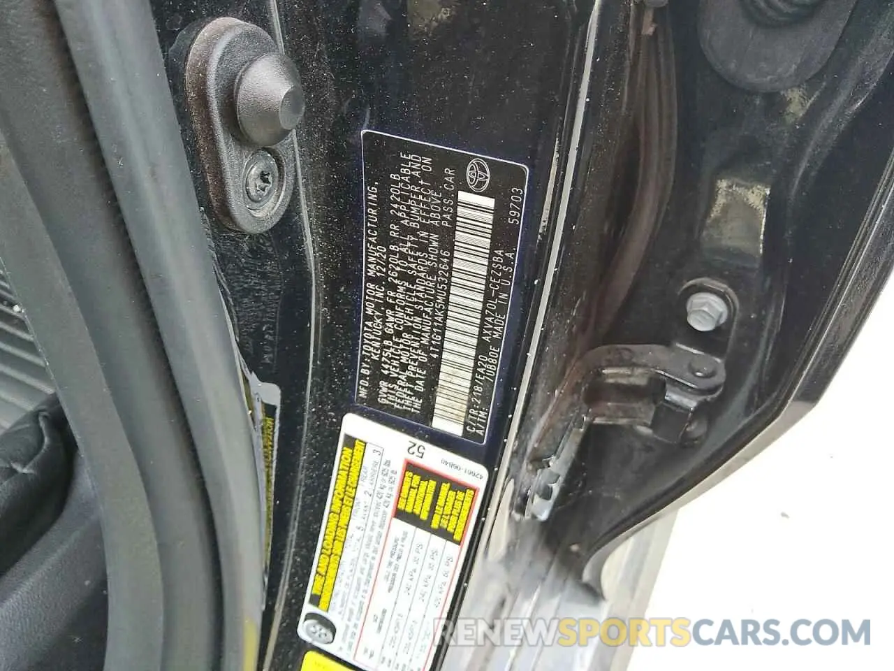 12 Photograph of a damaged car 4T1G11AK5MU532646 TOYOTA CAMRY 2021