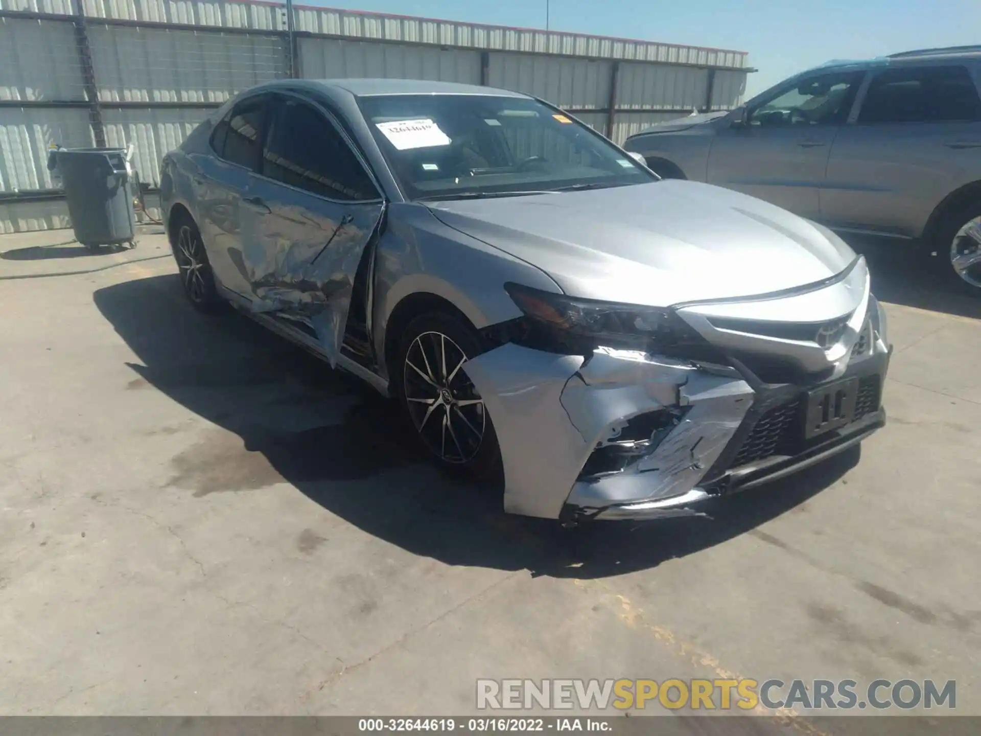 1 Photograph of a damaged car 4T1G11AK5MU536860 TOYOTA CAMRY 2021