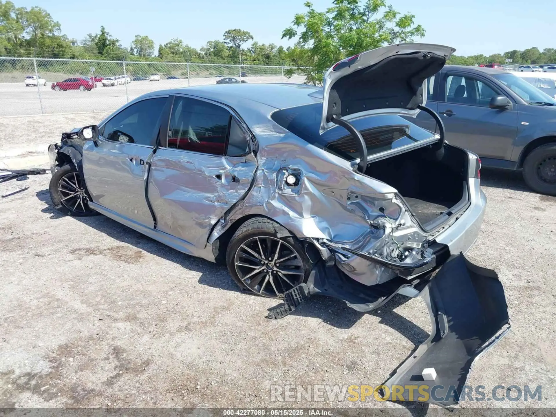 3 Photograph of a damaged car 4T1G11AK5MU537913 TOYOTA CAMRY 2021