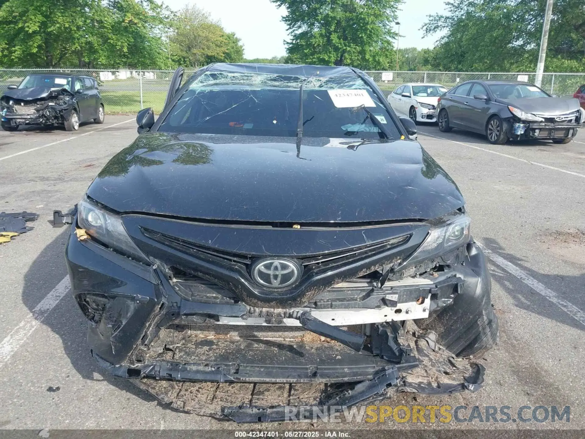 12 Photograph of a damaged car 4T1G11AK5MU538852 TOYOTA CAMRY 2021