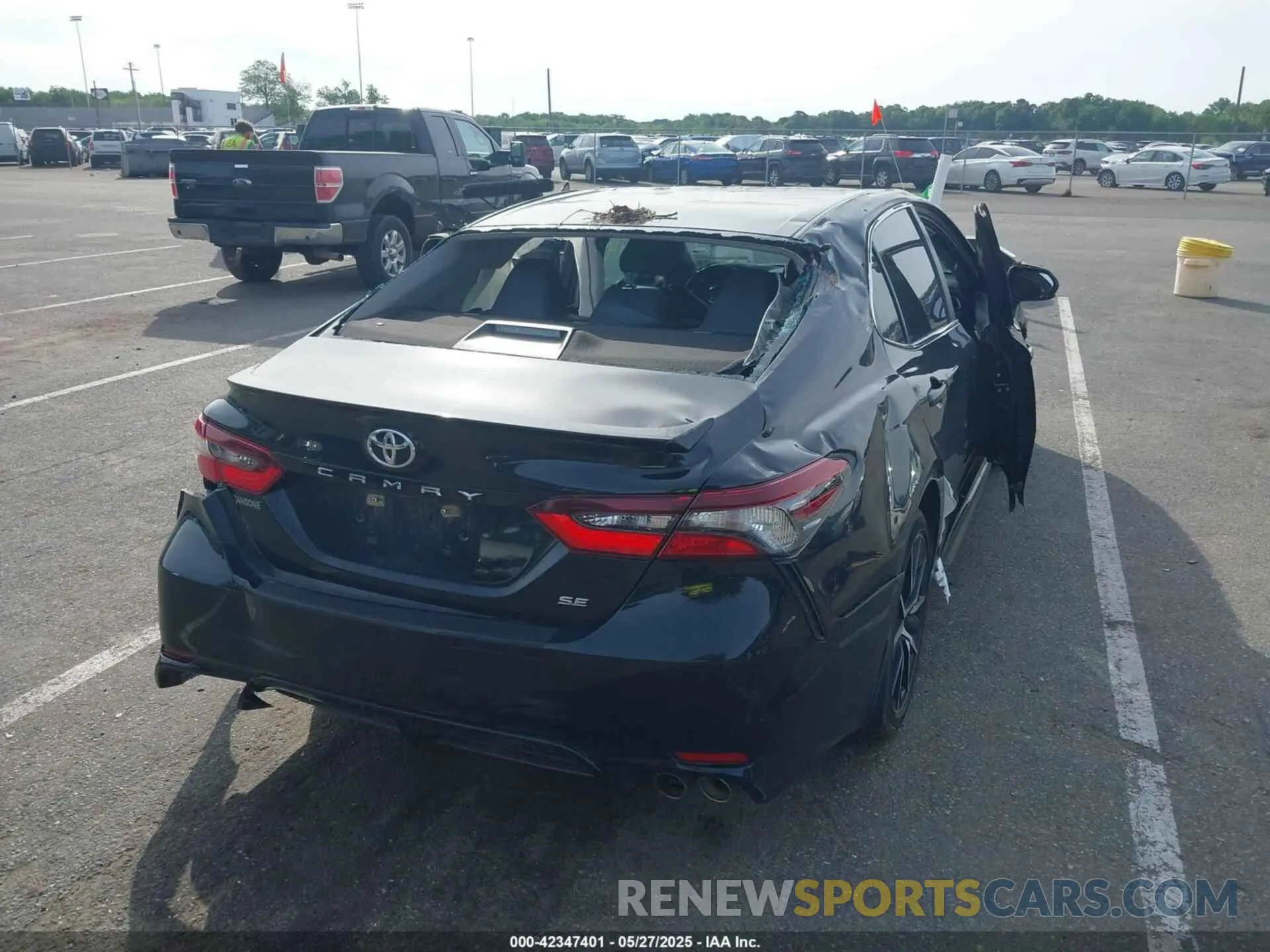 4 Photograph of a damaged car 4T1G11AK5MU538852 TOYOTA CAMRY 2021