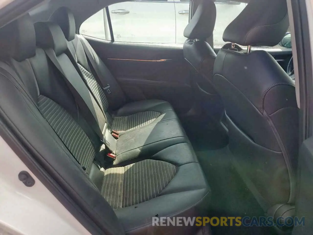10 Photograph of a damaged car 4T1G11AK5MU541637 TOYOTA CAMRY 2021