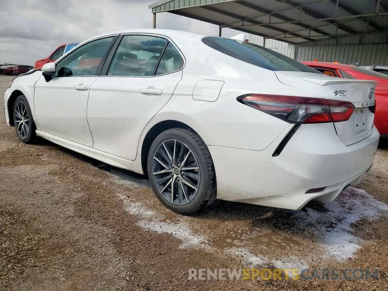 2 Photograph of a damaged car 4T1G11AK5MU541637 TOYOTA CAMRY 2021