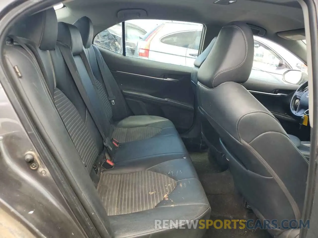 10 Photograph of a damaged car 4T1G11AK5MU544859 TOYOTA CAMRY 2021