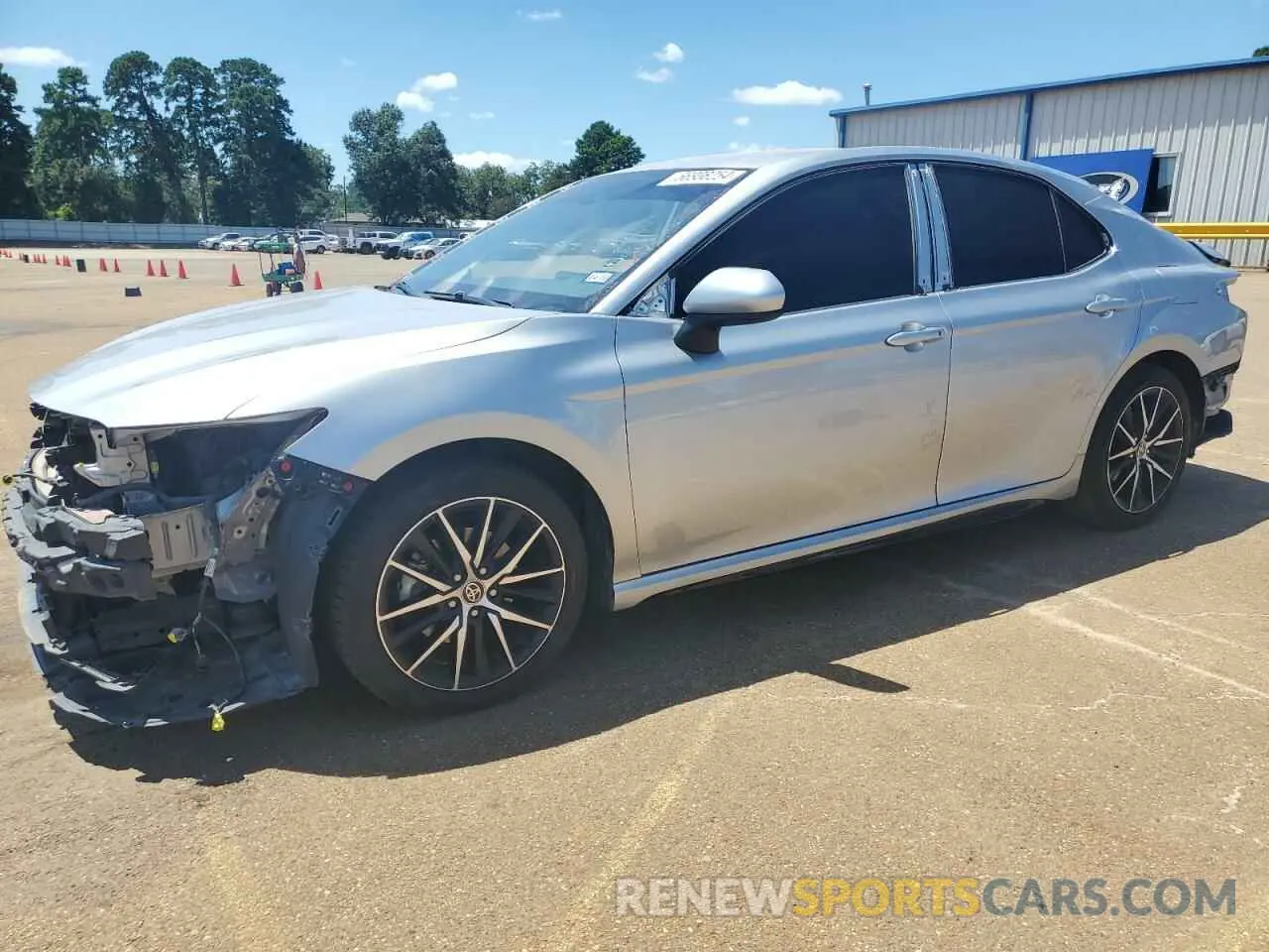 1 Photograph of a damaged car 4T1G11AK5MU553951 TOYOTA CAMRY 2021