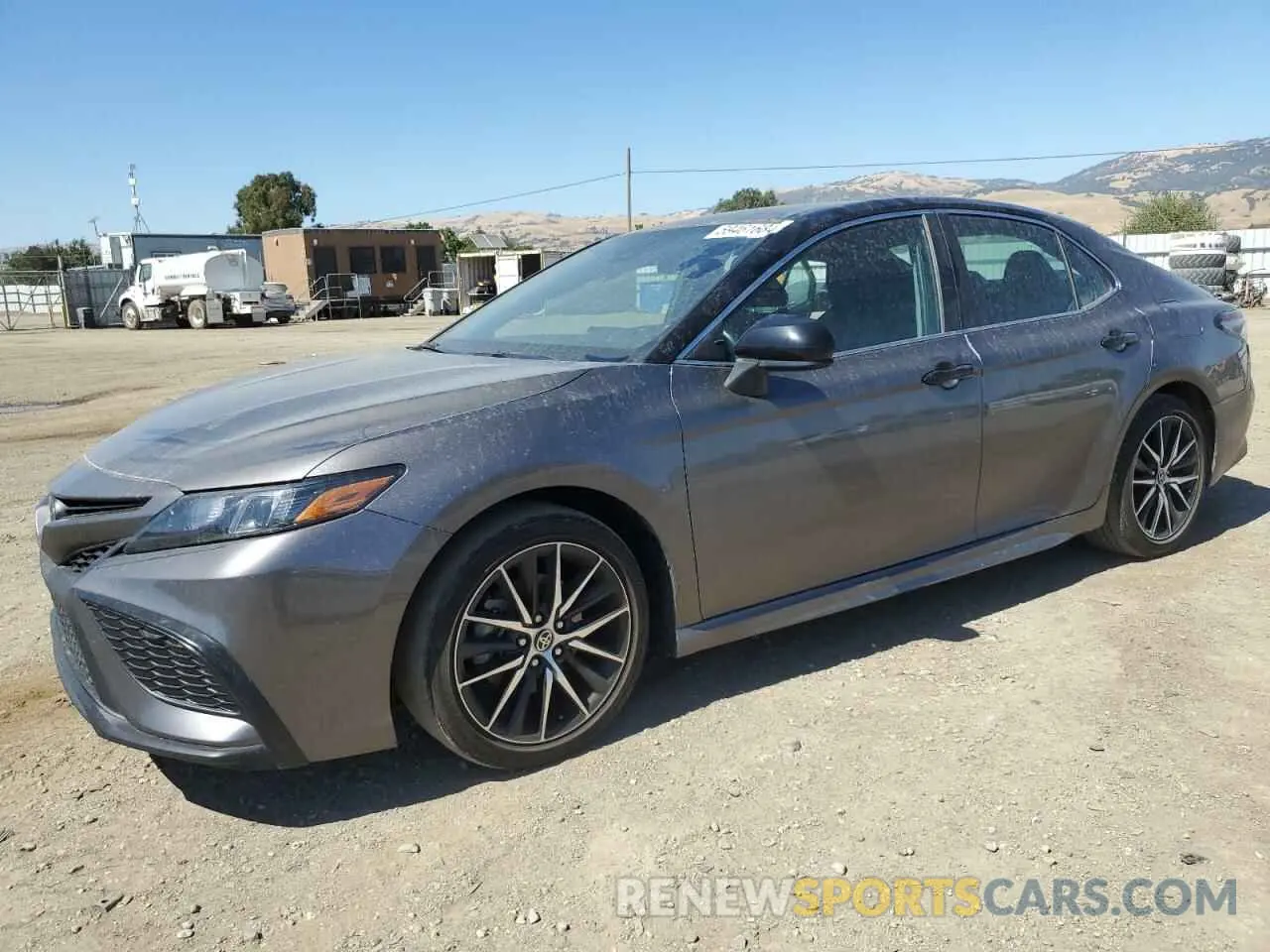 1 Photograph of a damaged car 4T1G11AK5MU559040 TOYOTA CAMRY 2021
