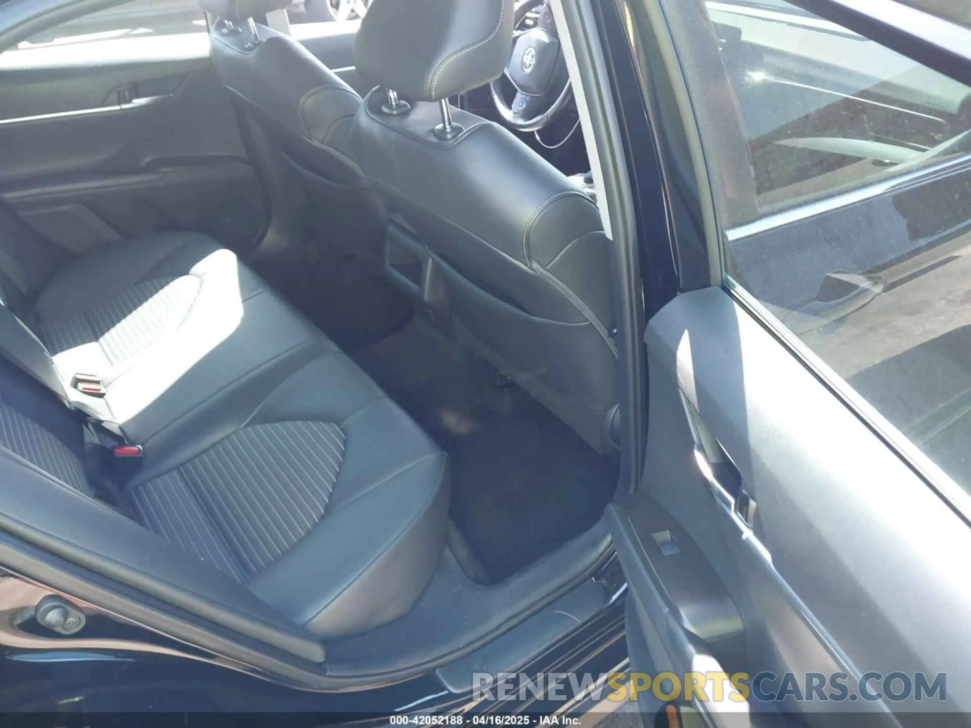 8 Photograph of a damaged car 4T1G11AK5MU561225 TOYOTA CAMRY 2021