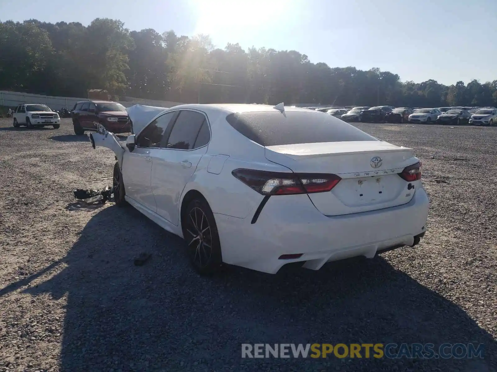 3 Photograph of a damaged car 4T1G11AK5MU563587 TOYOTA CAMRY 2021