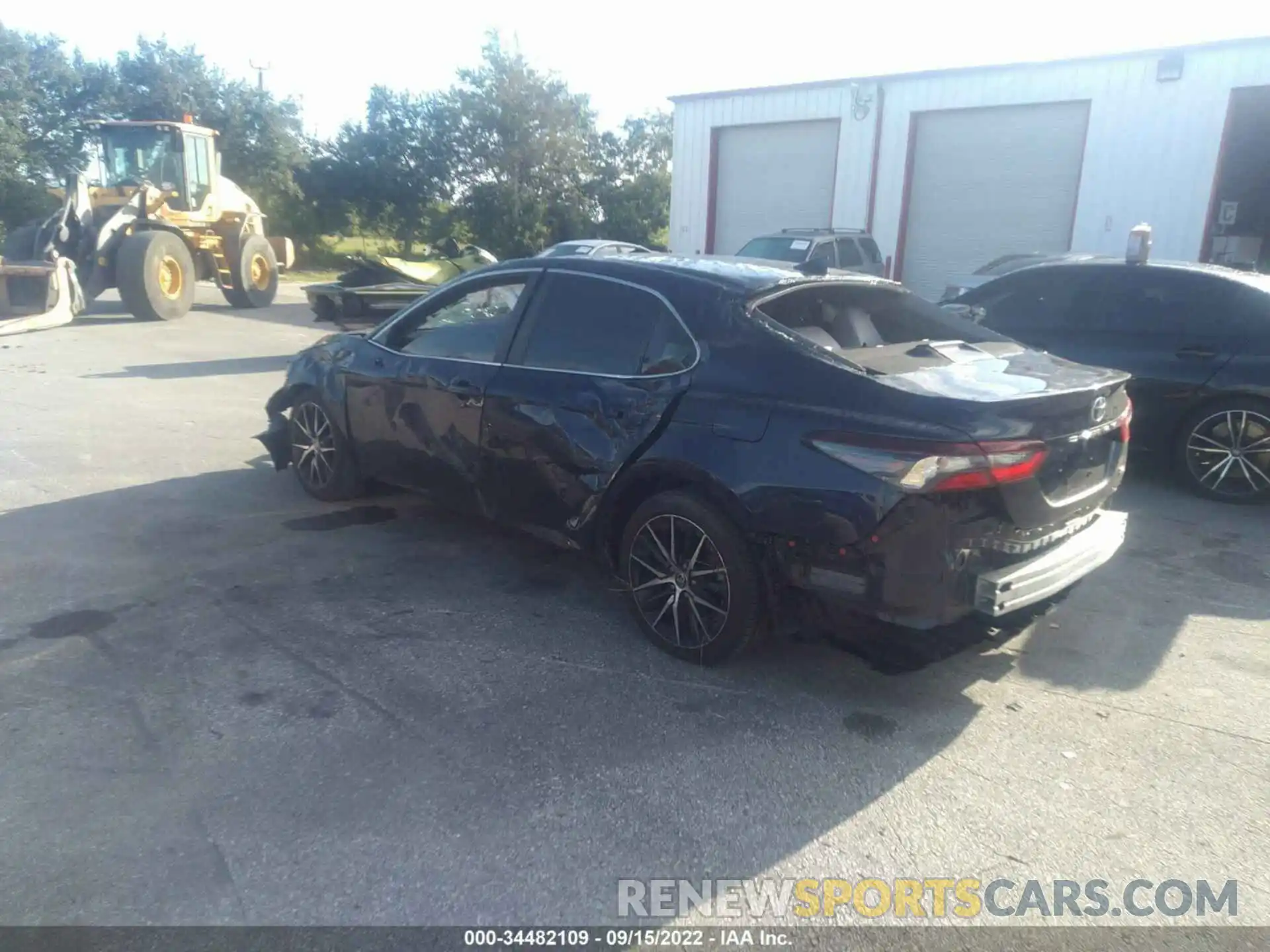 3 Photograph of a damaged car 4T1G11AK5MU571477 TOYOTA CAMRY 2021