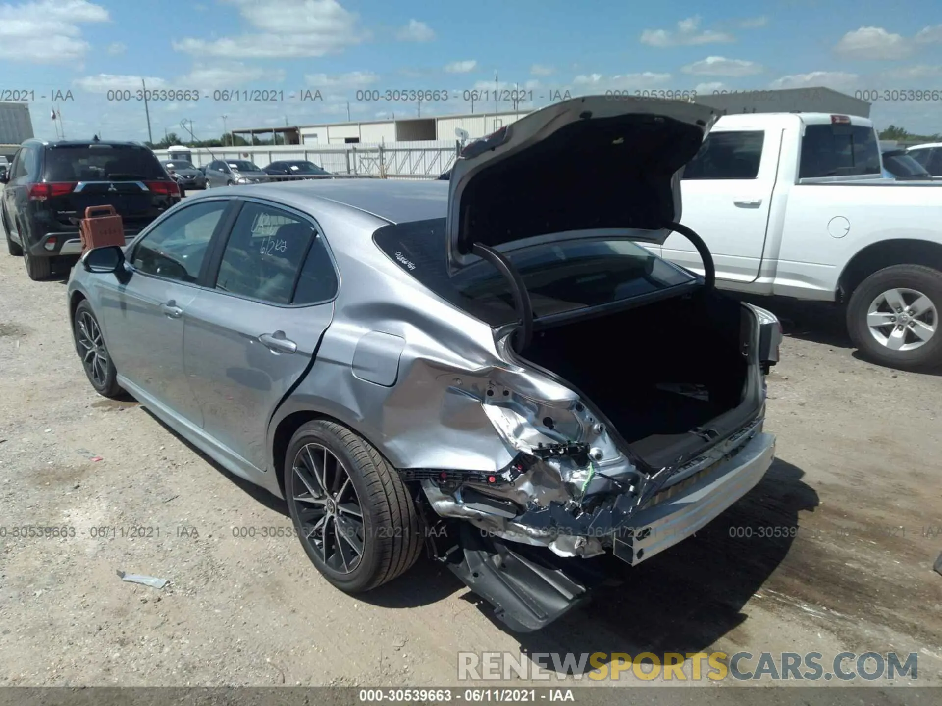 3 Photograph of a damaged car 4T1G11AK5MU580230 TOYOTA CAMRY 2021