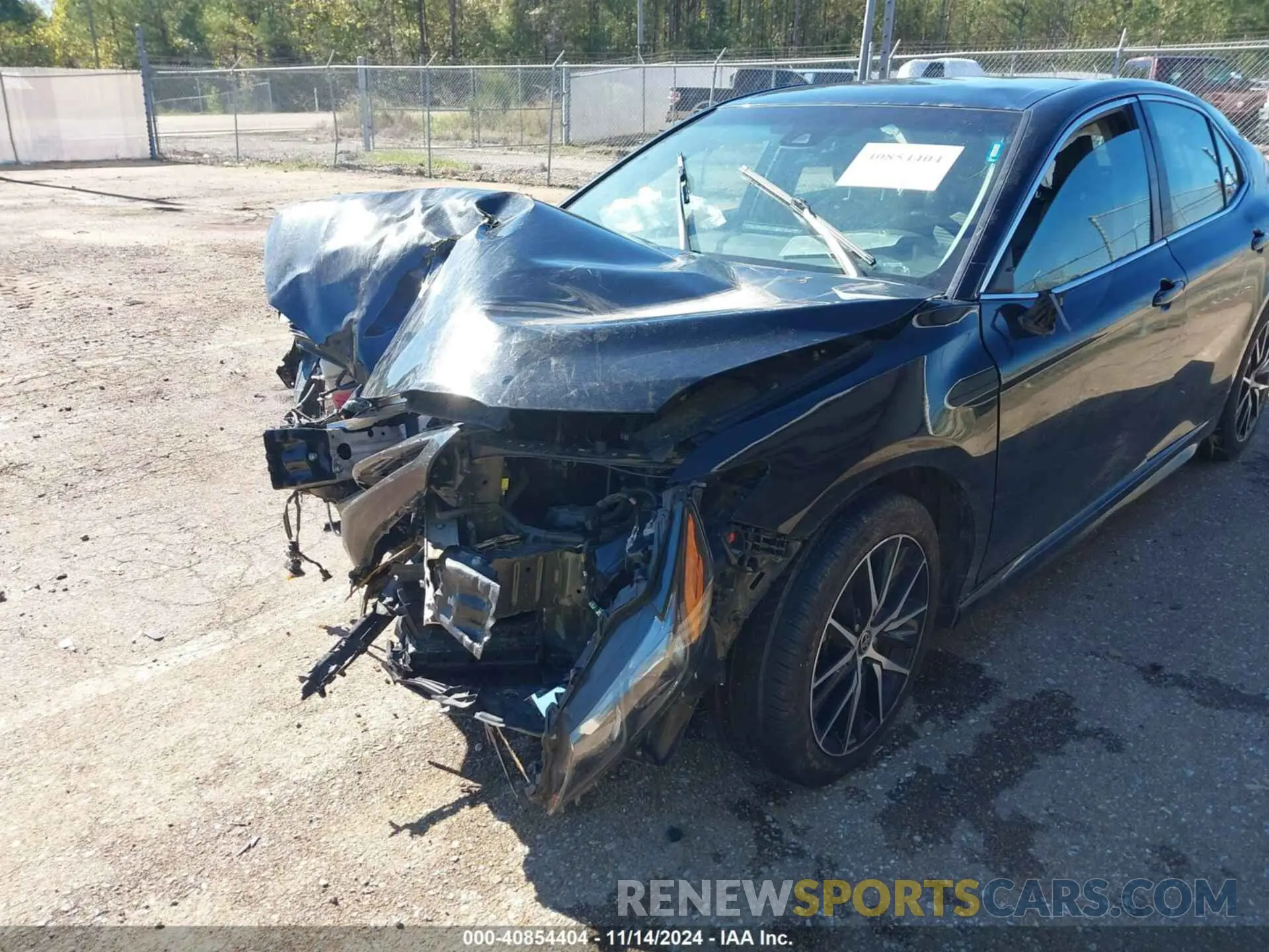 17 Photograph of a damaged car 4T1G11AK5MU583063 TOYOTA CAMRY 2021