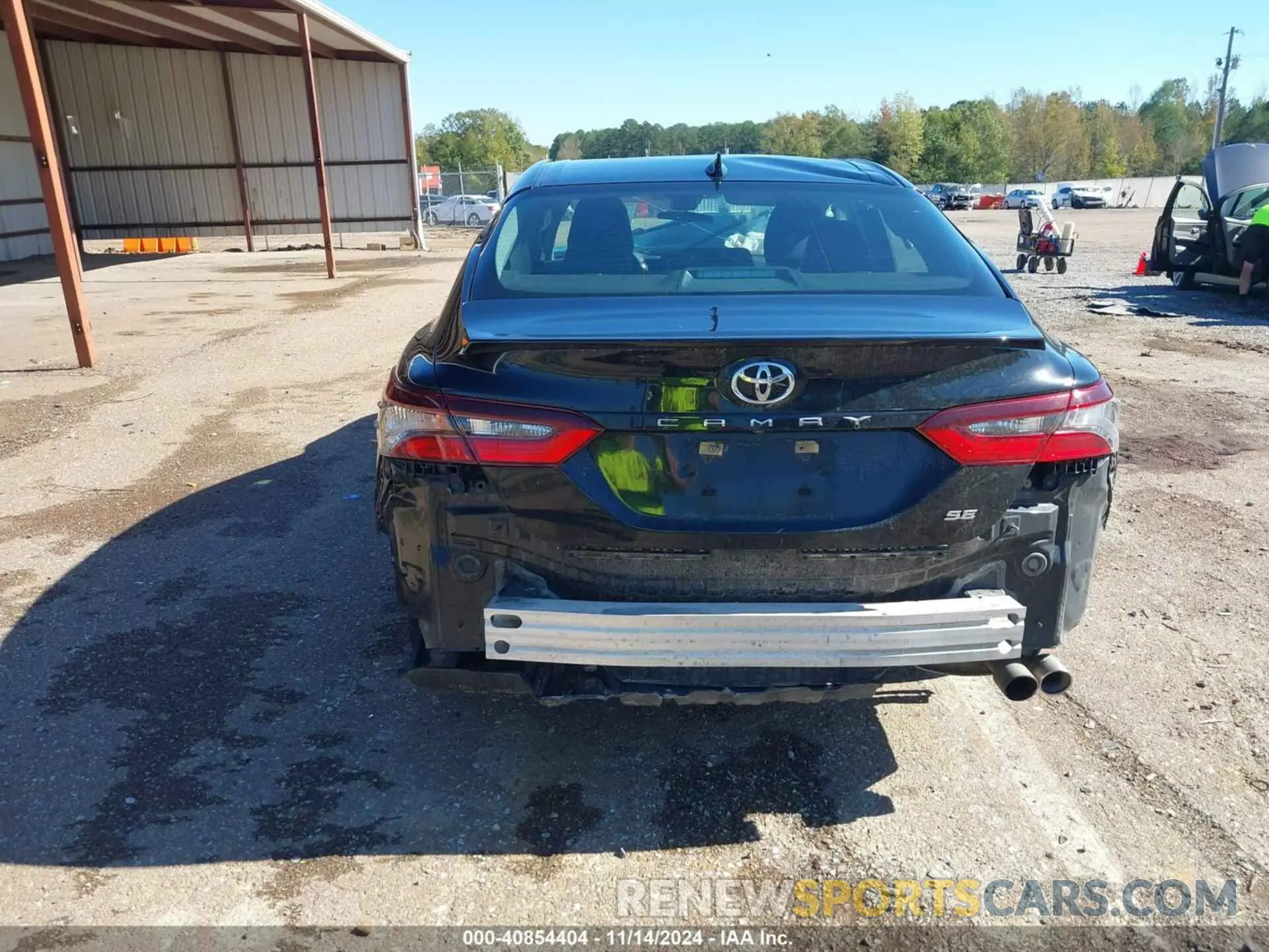 18 Photograph of a damaged car 4T1G11AK5MU583063 TOYOTA CAMRY 2021