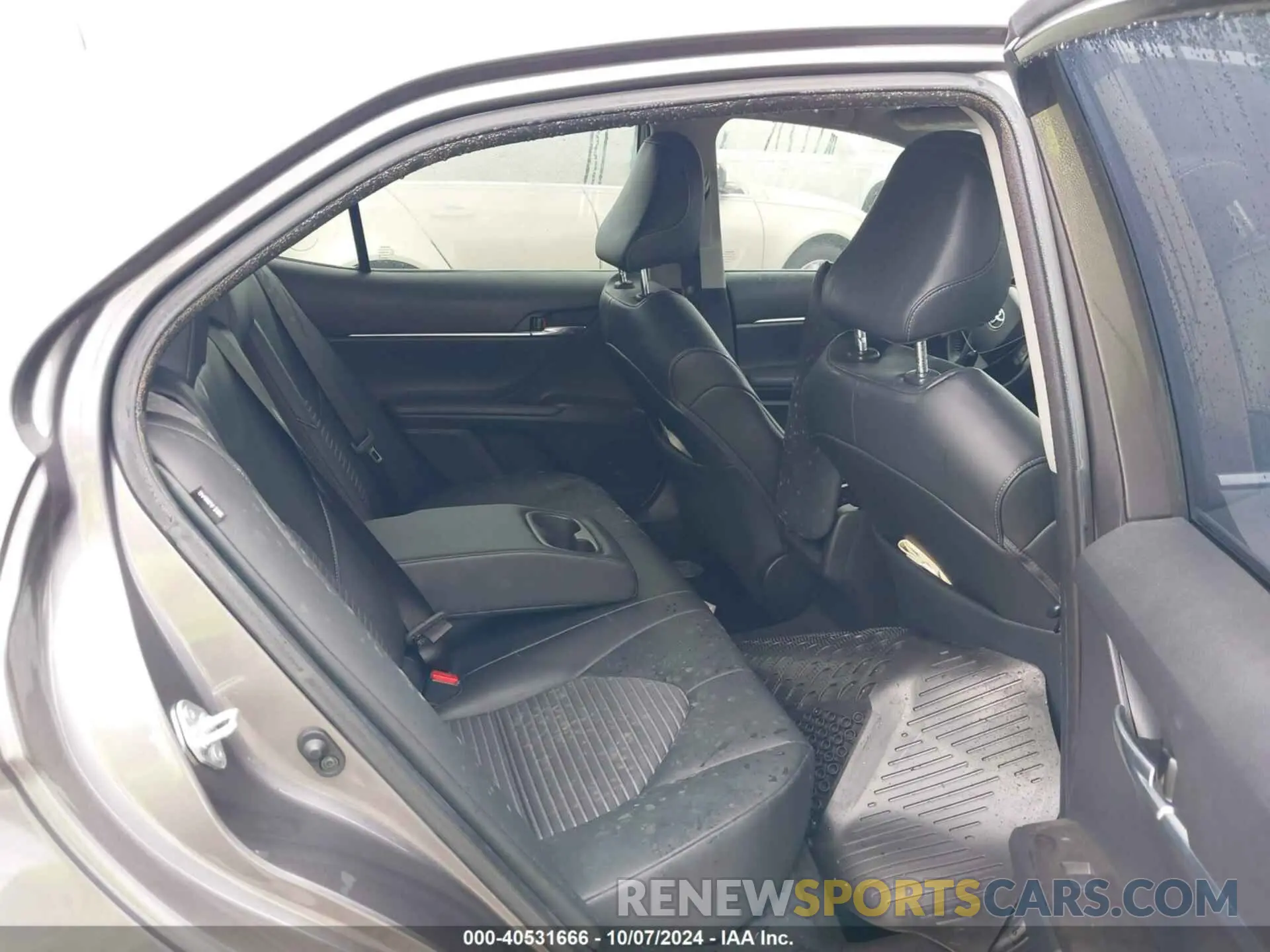8 Photograph of a damaged car 4T1G11AK5MU583385 TOYOTA CAMRY 2021