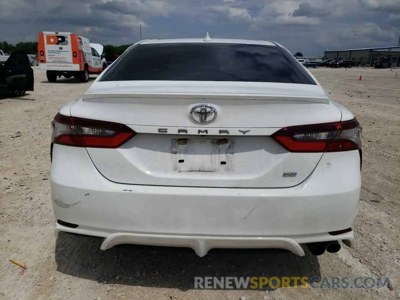 6 Photograph of a damaged car 4T1G11AK5MU584892 TOYOTA CAMRY 2021