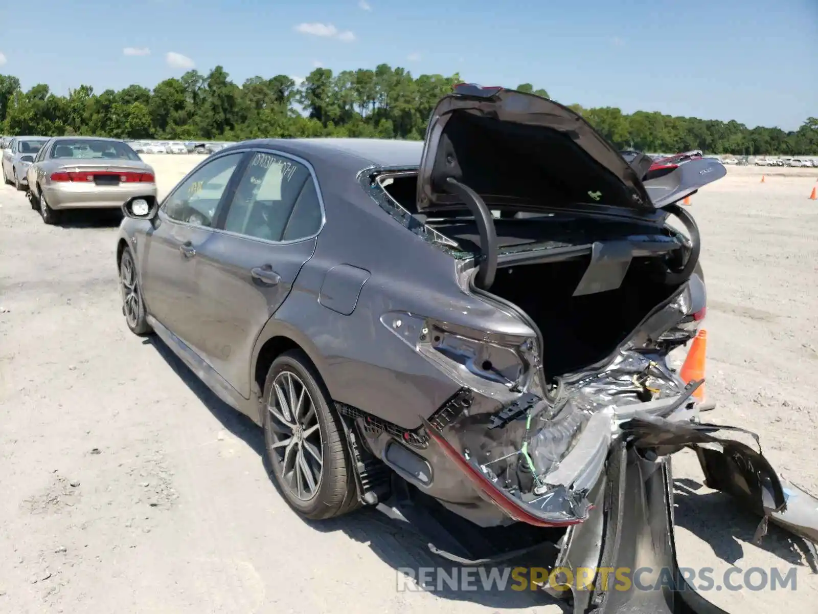 3 Photograph of a damaged car 4T1G11AK5MU585458 TOYOTA CAMRY 2021